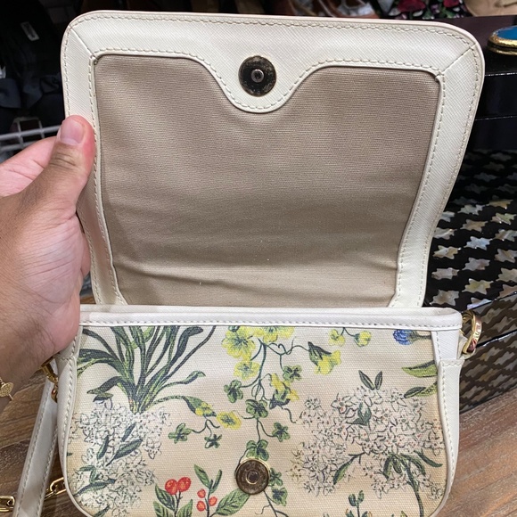 Tory Burch Floral Crossbody - Picture 5 of 8